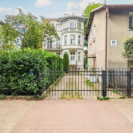 Nadmorski Apartament Z Parkingiem Blisko Molo W Sopocie By Rent Like Home-3